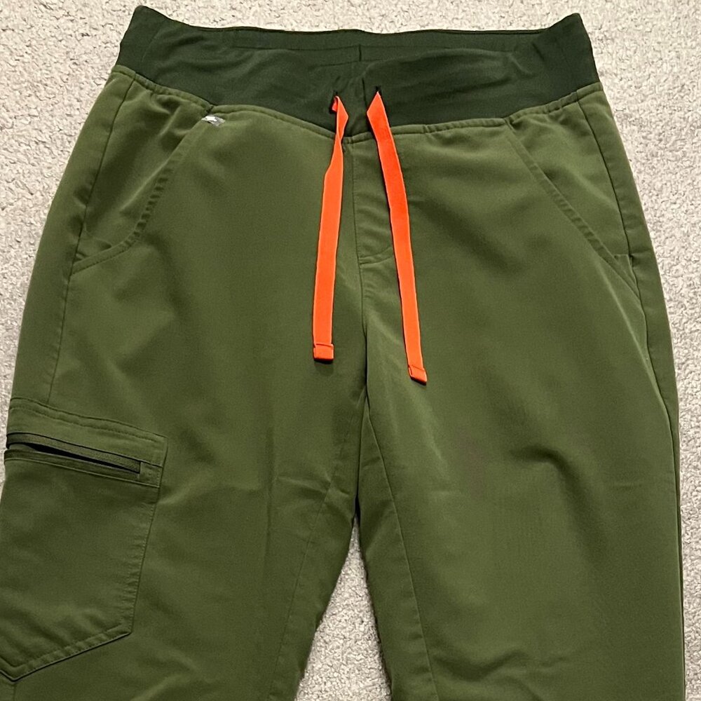 Figs Zamora Scrub Pants size XS/Tall